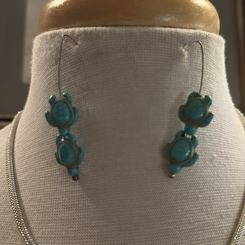 Turquoise Silver Jewelry Set - Picture 3 of 3